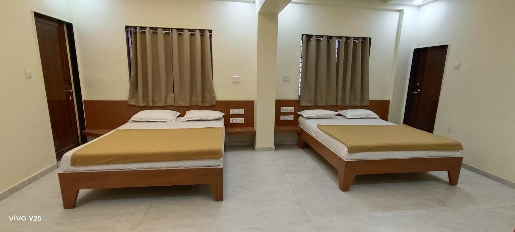 Hotel Tulsi Сомнатх Экстерьер фото